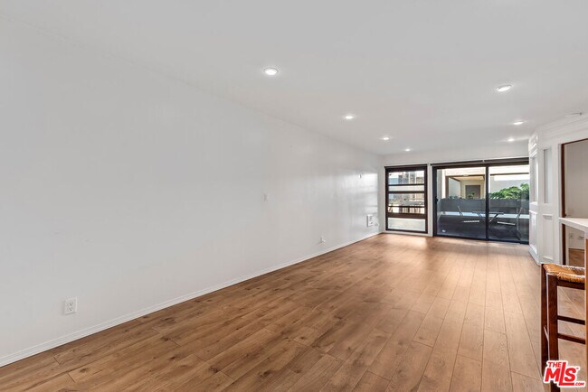 Building Photo - 7742 Redlands St