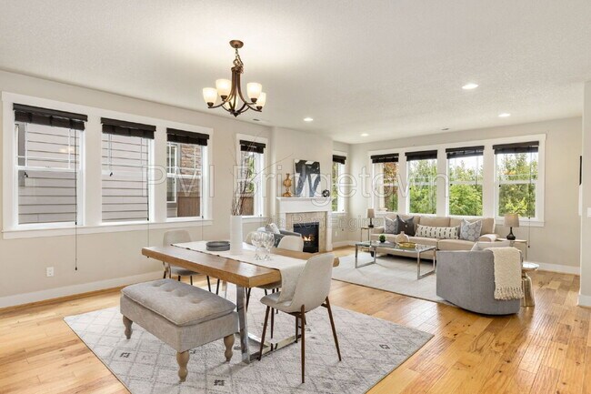 Building Photo - 14780 NW Hydrangea Ct