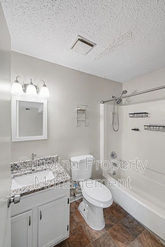 Building Photo - 10971 Harrowfield Rd