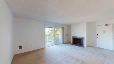 Building Photo - 521 Alameda del Prado