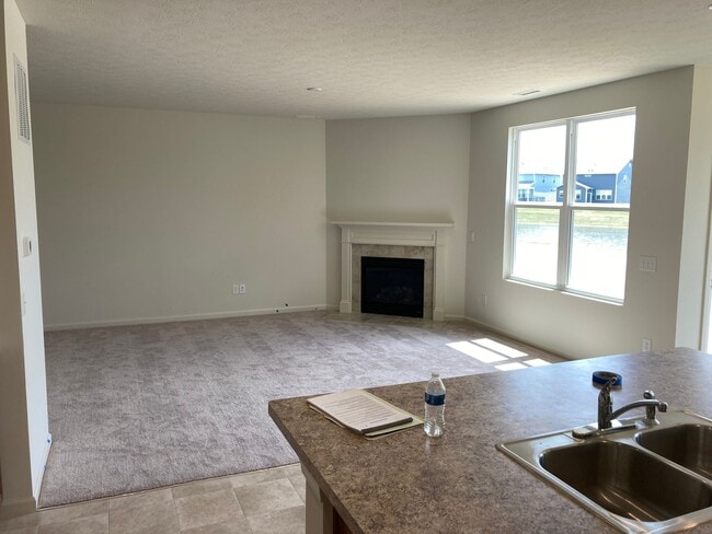 Building Photo - 13056 Hartswood Dr