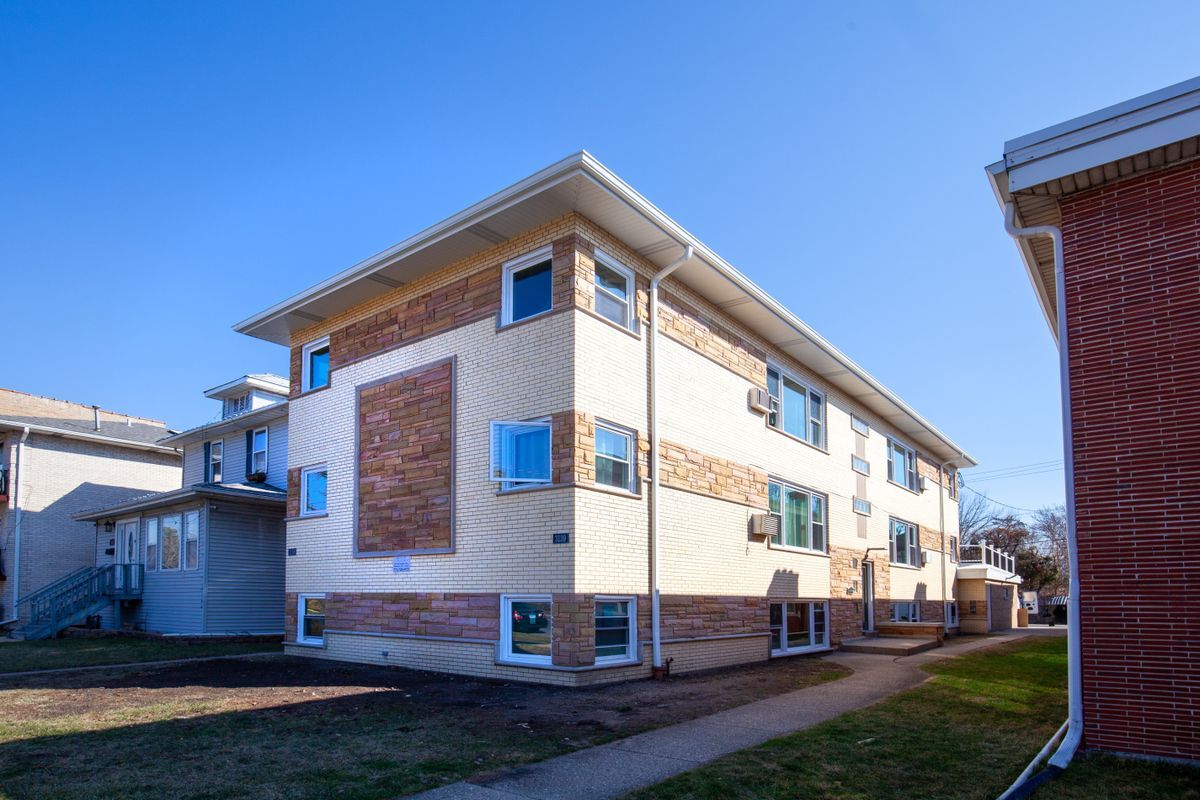 Building Photo - 3139 S Harlem Ave