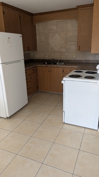 Building Photo - 2309 S Mills Ave