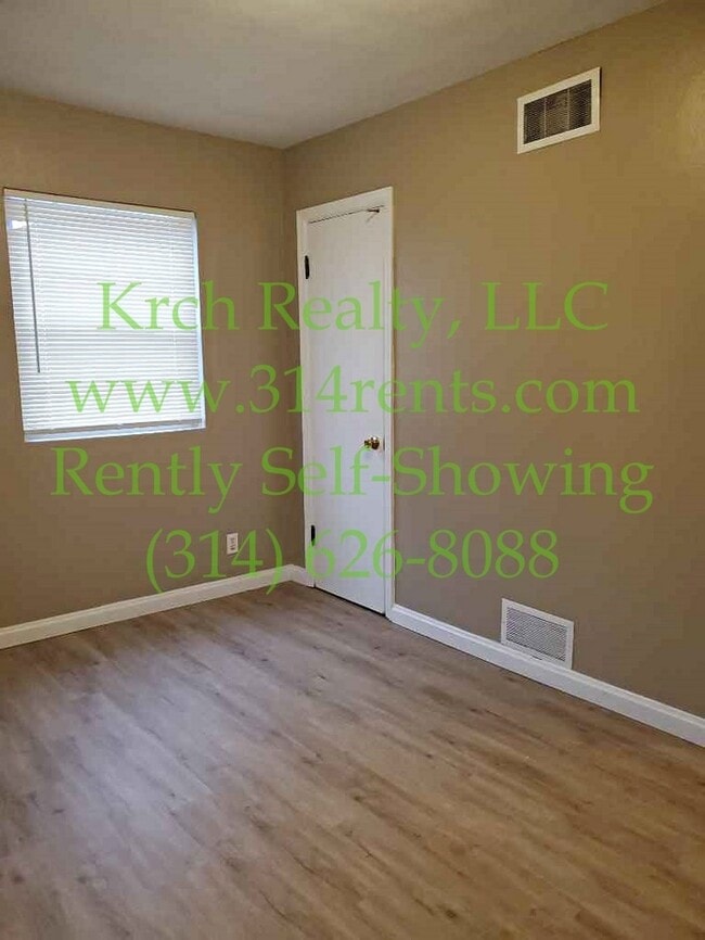 Building Photo - 717 Beardsley Ct
