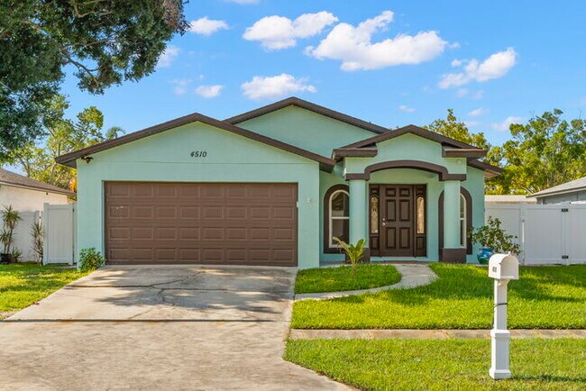 Primary Photo - Home For Rent in Fortuna Park WITH A POOL!