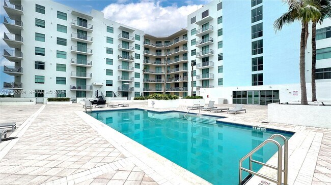 Building Photo - 140 S Dixie Hwy