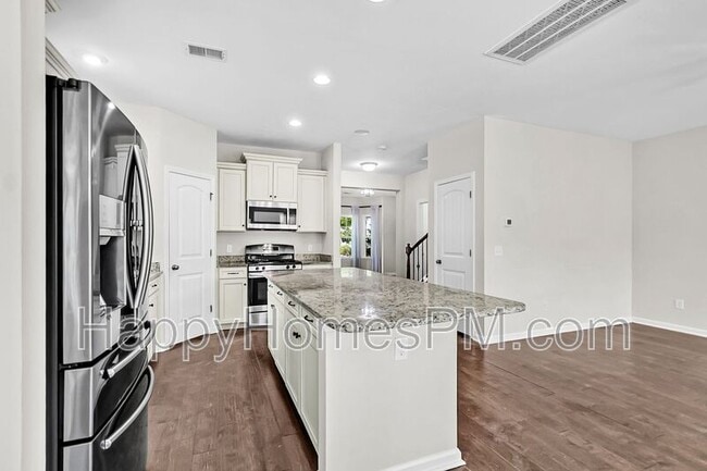 Building Photo - 1718 Emmets Rd