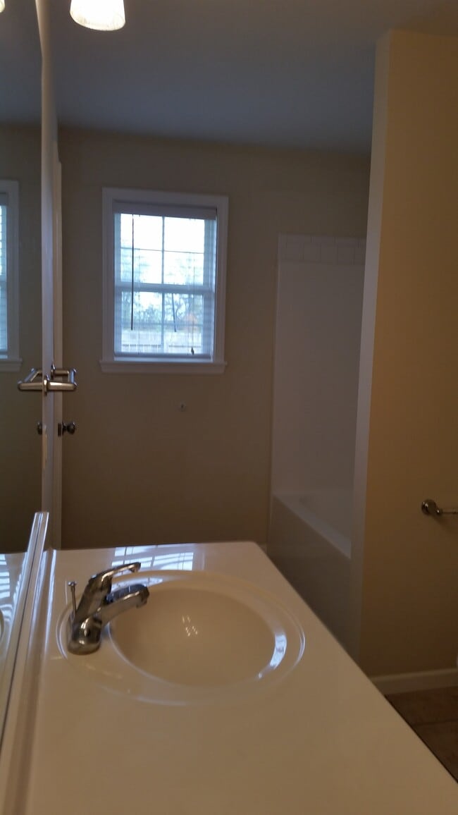 Building Photo - 5002 Hatteras Dr