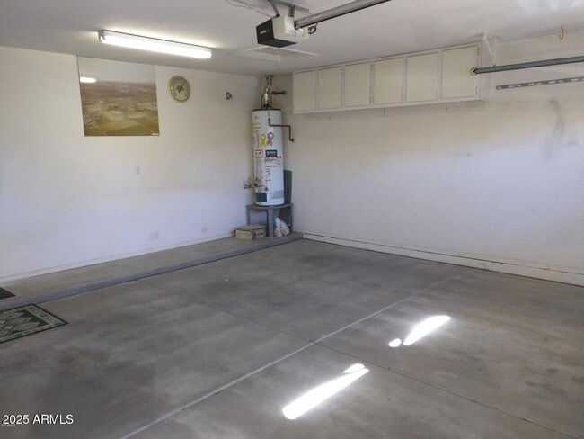 Building Photo - 1924 W Mockingbird Dr