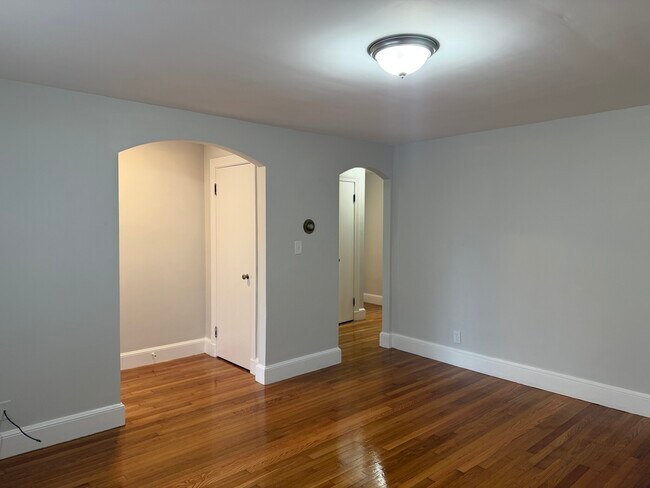 Building Photo - 460 Highland Ave