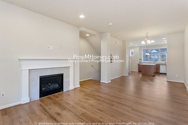 Building Photo - Great Two Bedroom Home In Sherwood! ~Must See The Balcony!