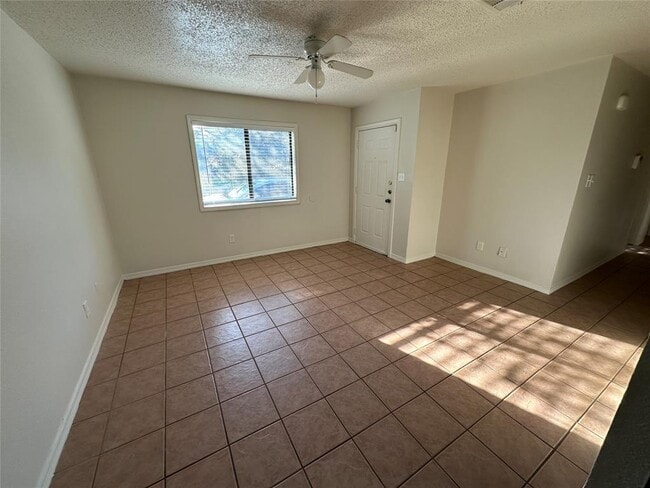 Building Photo - 10505 Mcmillian Dr