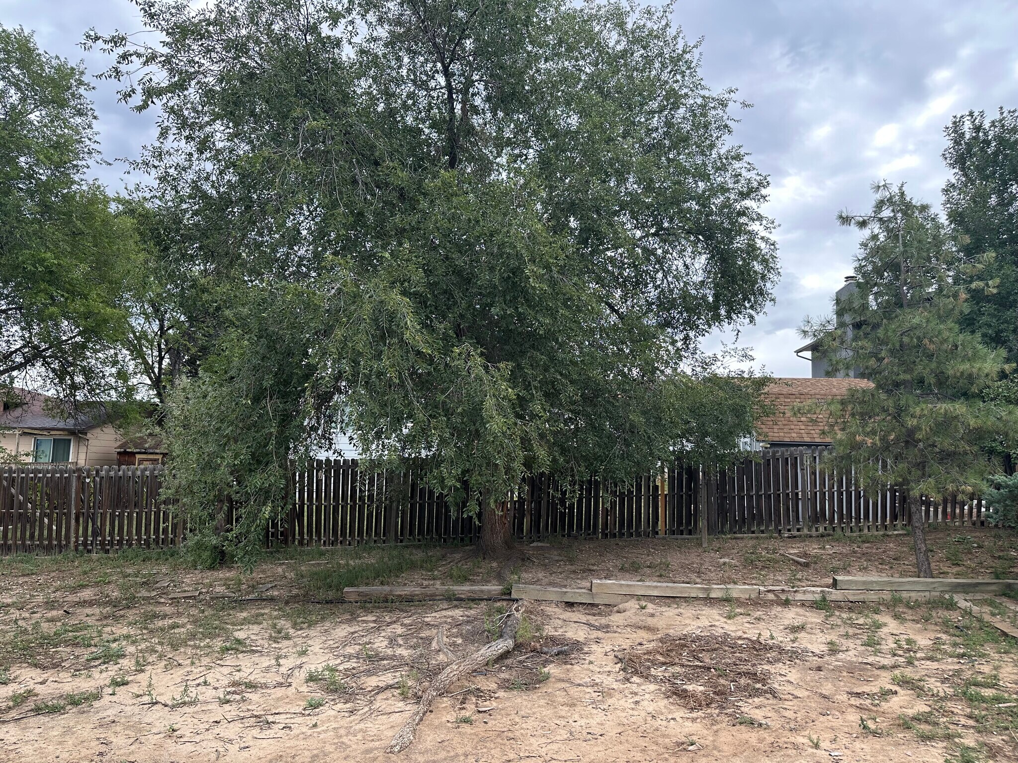 Large Backyard - 5777 Tuckerman Ln
