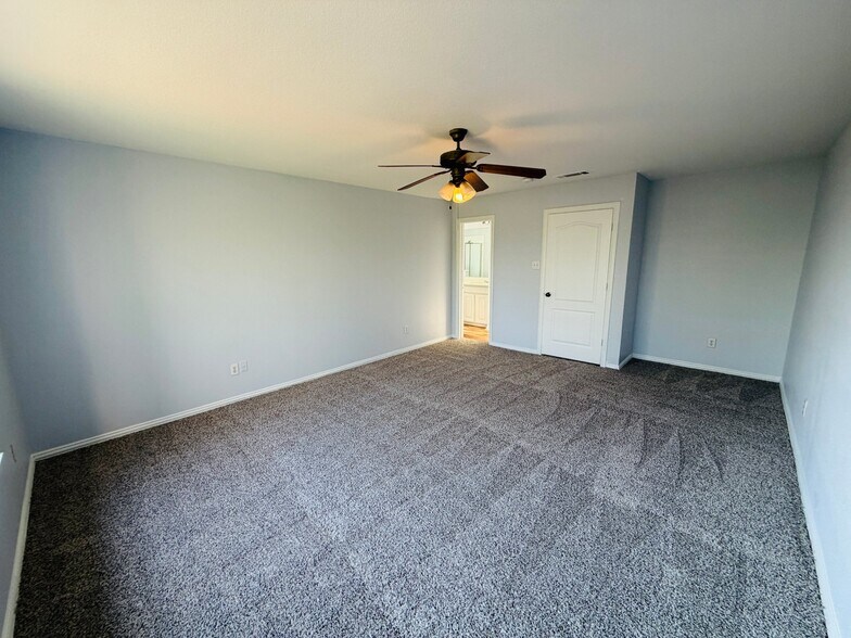 Building Photo - 5713 Swords Dr