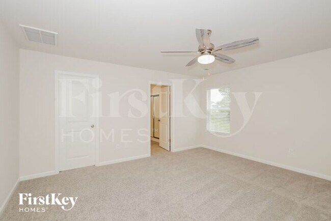 Building Photo - 10 Wild Lily Dr