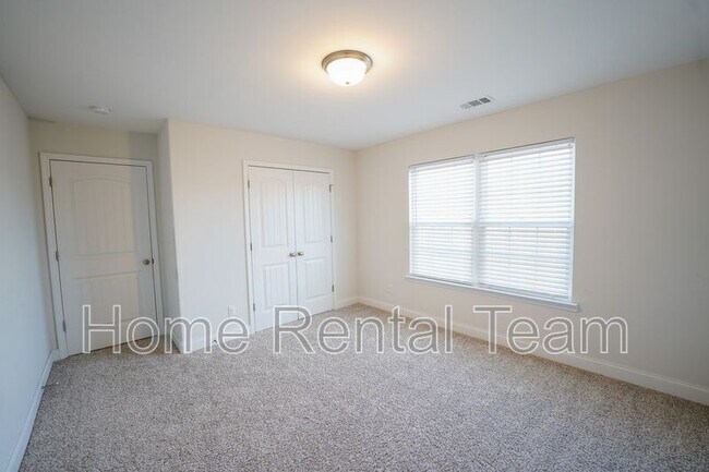 Building Photo - 363 Coconut Dr