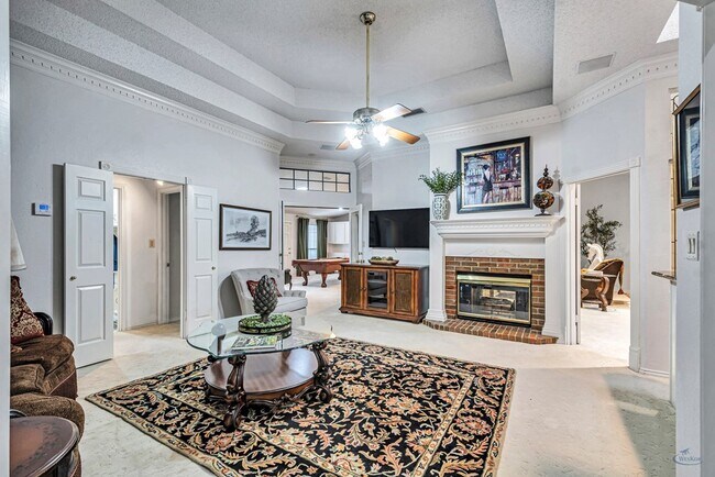 Building Photo - 6415 San Mateo Ln