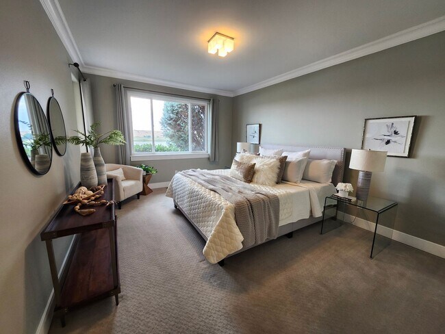 Building Photo - Beautiful Riverfront Retreat, 2 River-Faci...
