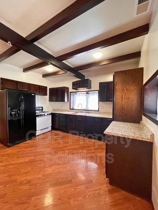 Building Photo - 305 Wilshire Dr SW