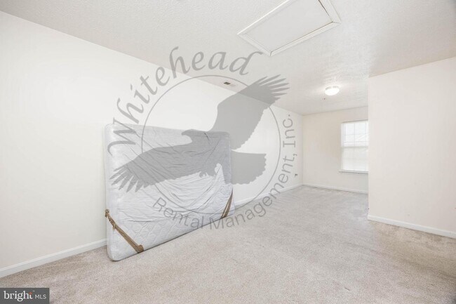 Building Photo - 9549 Wedge Way