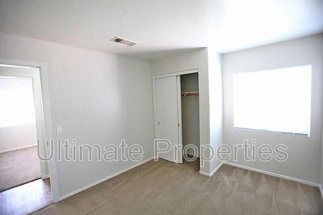 Building Photo - 12203 W Windrose Dr