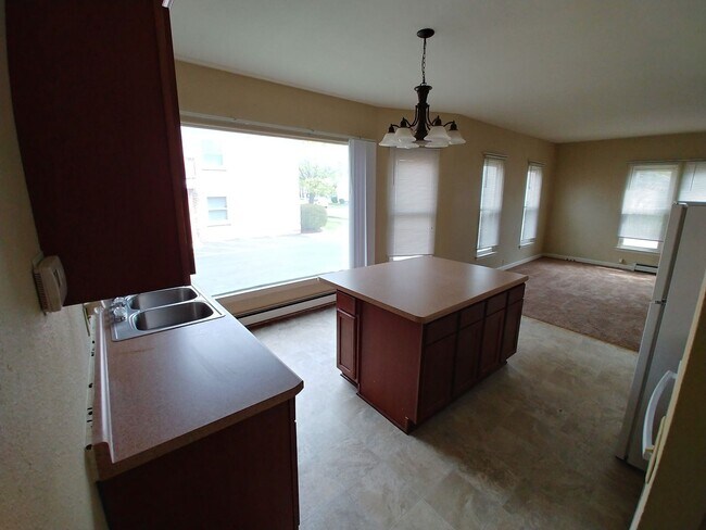 Building Photo - 189 E Merrill Ave