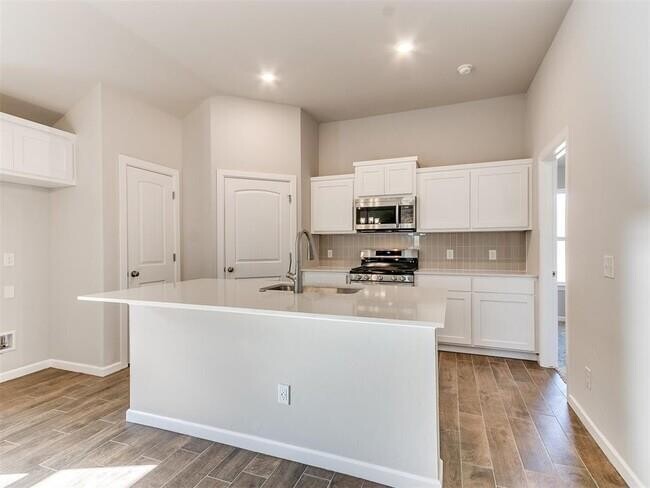 Building Photo - 9207 SW 47th St