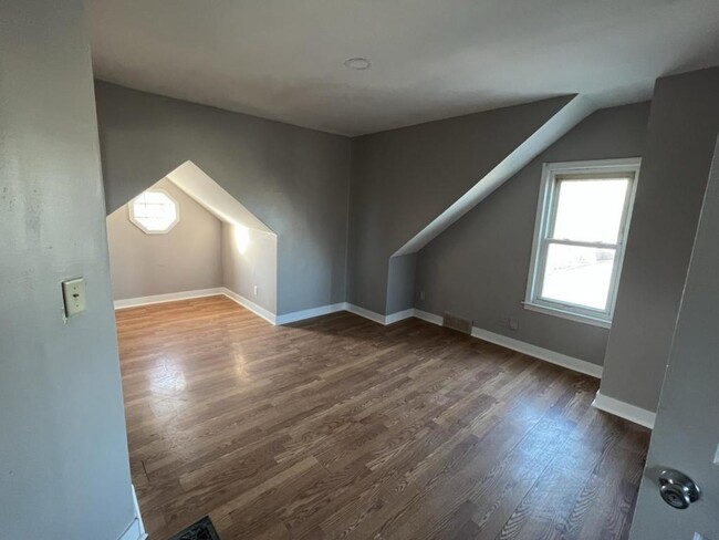 Building Photo - 4764 N 50th St