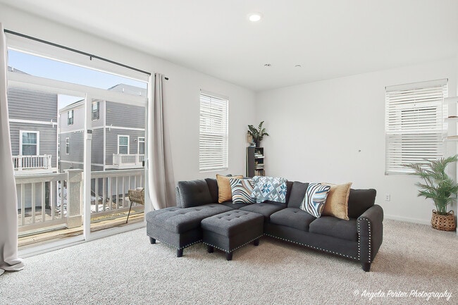 Building Photo - 2117 Yellowstone Blvd