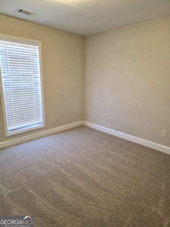 Building Photo - 1700 Riveredge Walk