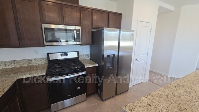 Building Photo - 401 Pasillo Ct