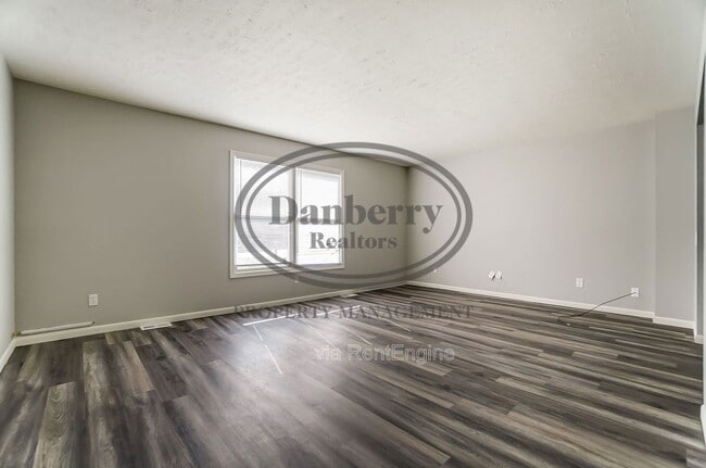 Building Photo - 1103 Searles Rd