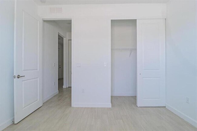 Building Photo - 14565 Three Ponds Trail