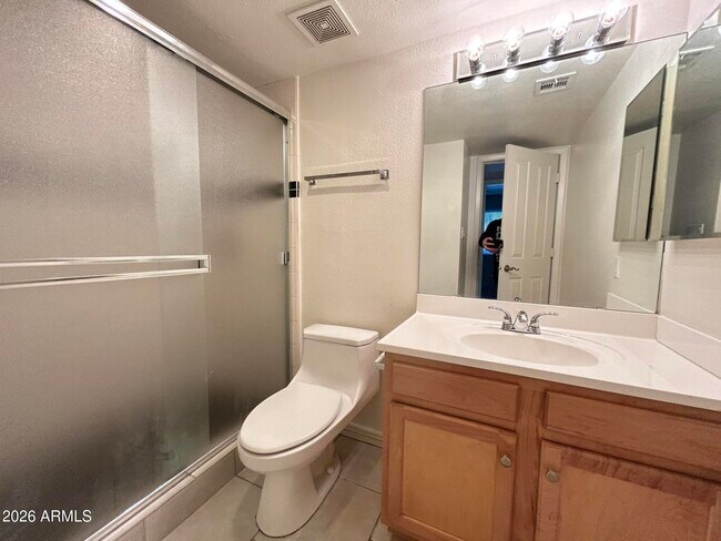 Building Photo - 12440 N 20th St