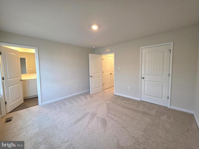 Building Photo - 424 Ridgely Blvd