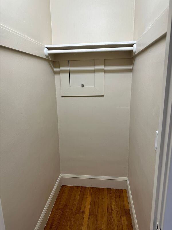 Building Photo - 780 61st St