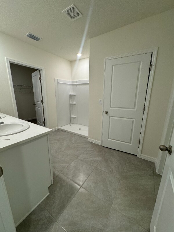 Building Photo - 176 Hickory Crse Trl