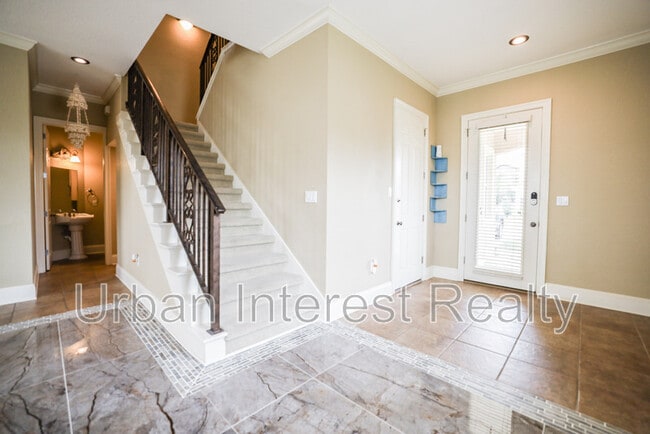 Building Photo - 4744 Amhurst Cir