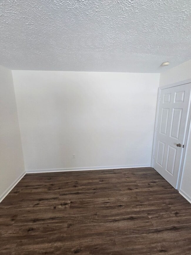 Building Photo - 2 bedroom duplex in Prince George County