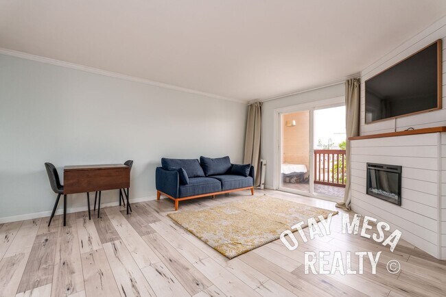 Building Photo - Fully Furnished 2BD/1BA Condo – Ideal for Traveling Professionals