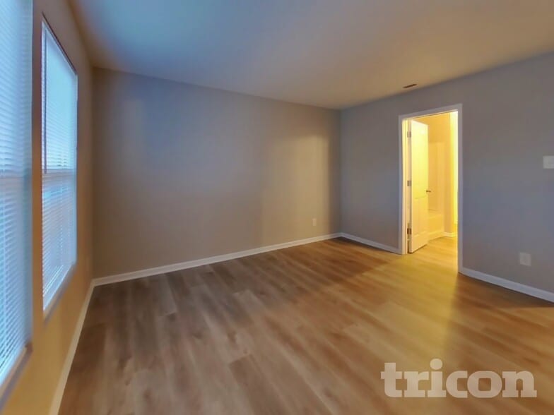 Building Photo - 2318 Blackthorn Dr