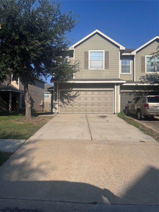 Primary Photo - 6213 Stoney Creek Dr