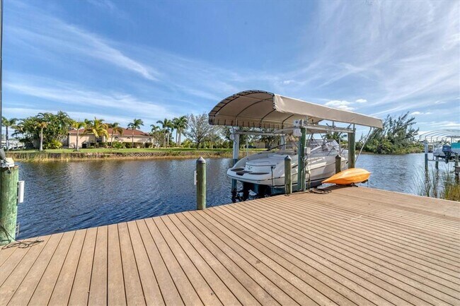 Building Photo - 15390 Ancel Cir