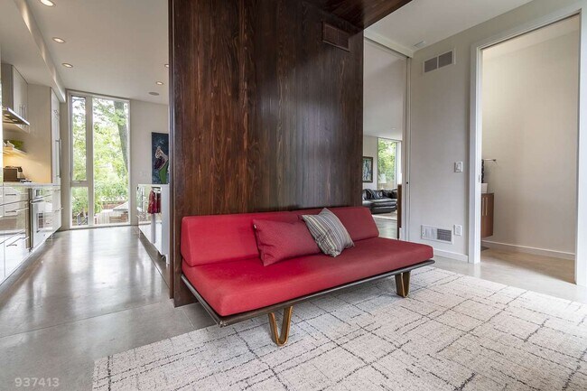 Building Photo - 209 N Prospect Ave