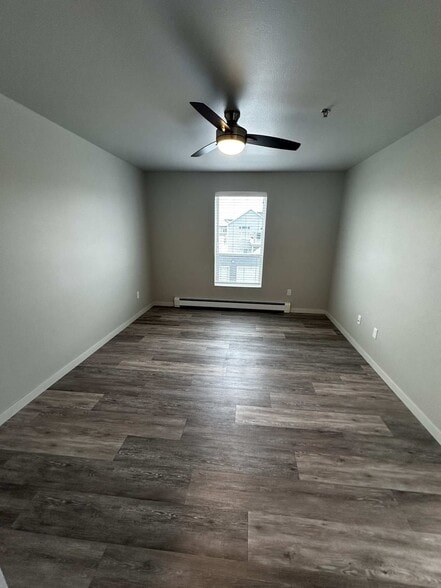 Building Photo - 3156 Bluestem Dr