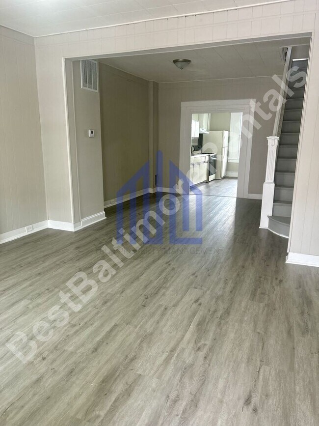 Building Photo - Spacious 3 Bedroom in West Baltimore