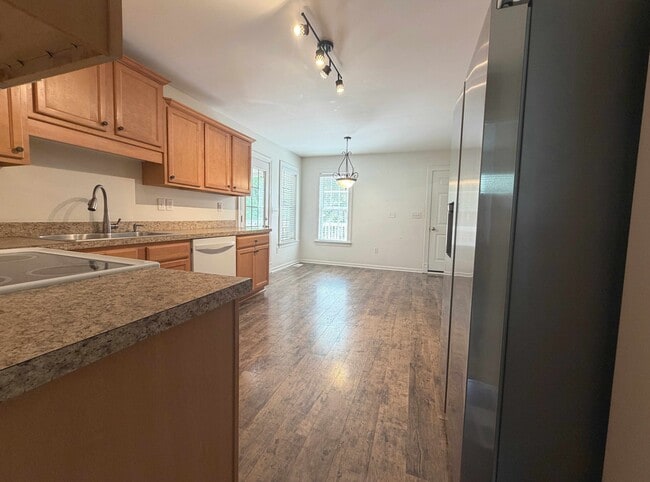 Building Photo - 245 Jarrett Bay Ln