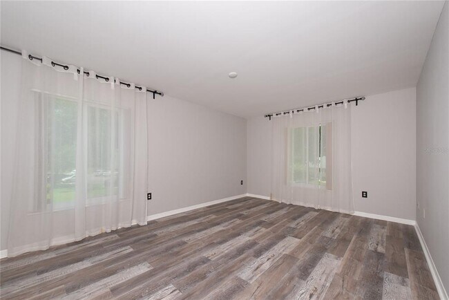 Building Photo - 3114 Lake Pine Way