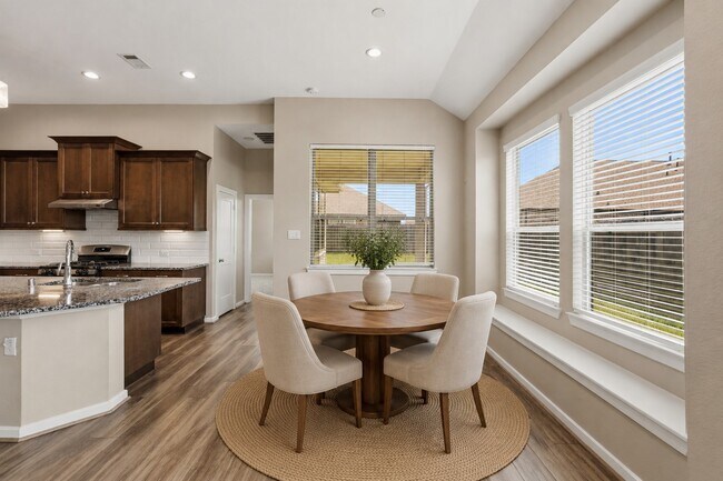 Building Photo - 8422 Bay Orchard Dr
