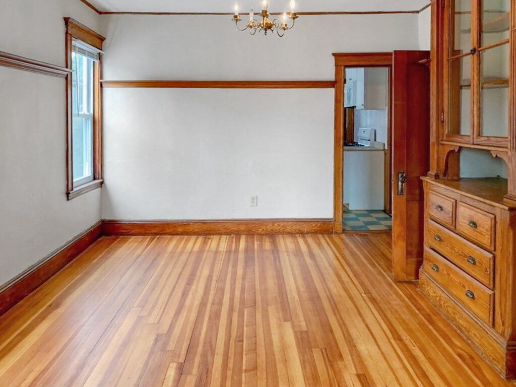 Building Photo - 8 Wyvern St